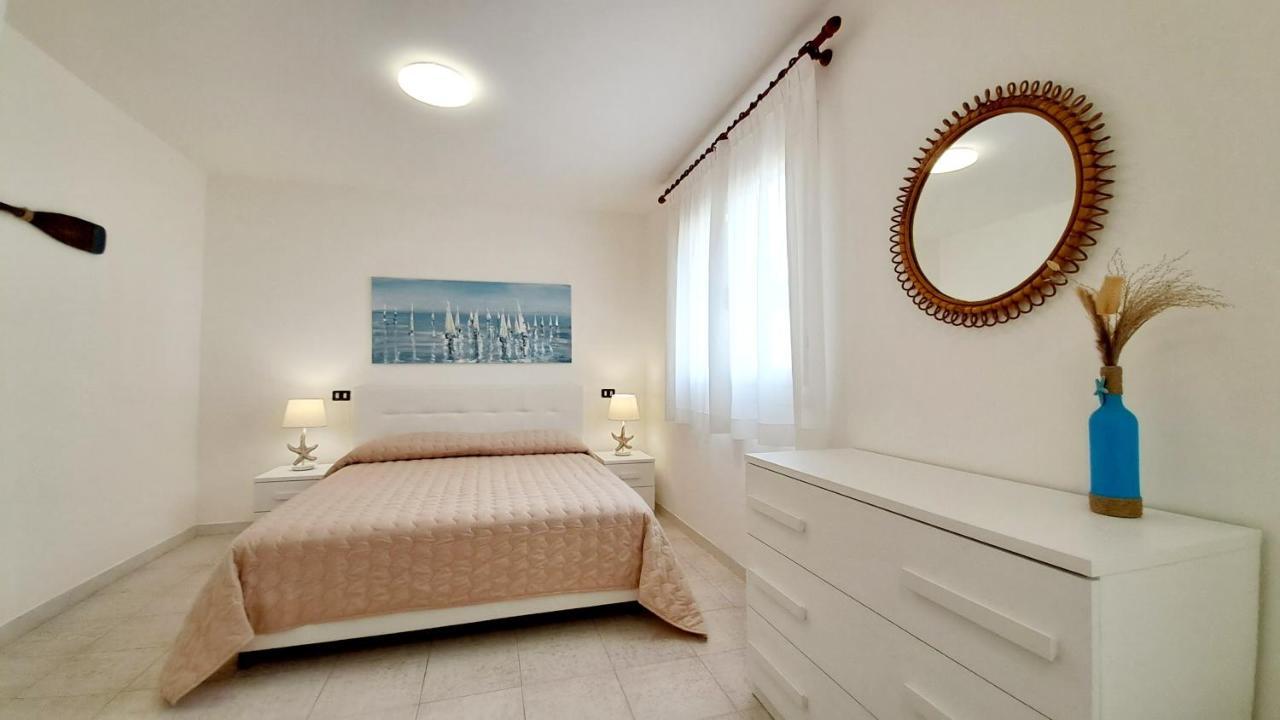 Villa Barbara Fra I Pini Lignano Sabbiadoro Exteriör bild