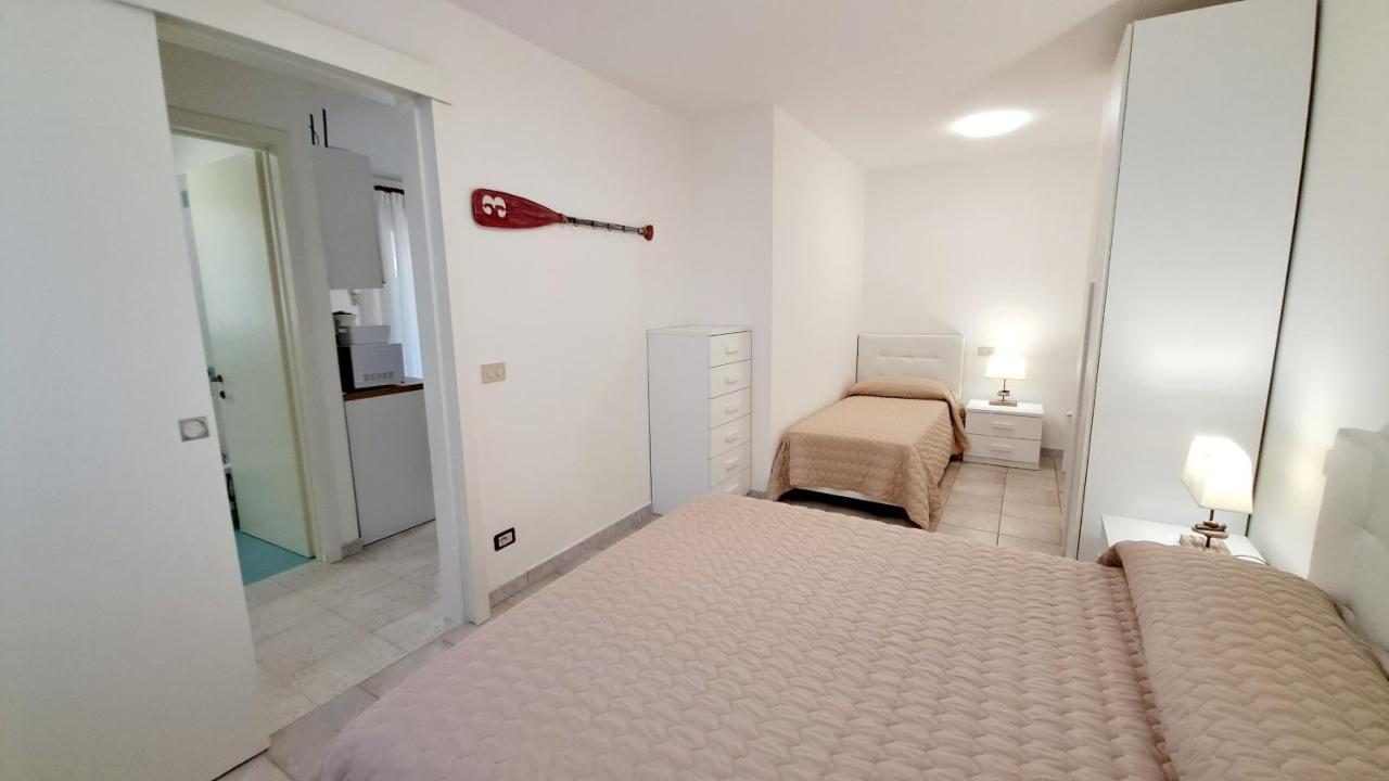 Villa Barbara Fra I Pini Lignano Sabbiadoro Exteriör bild